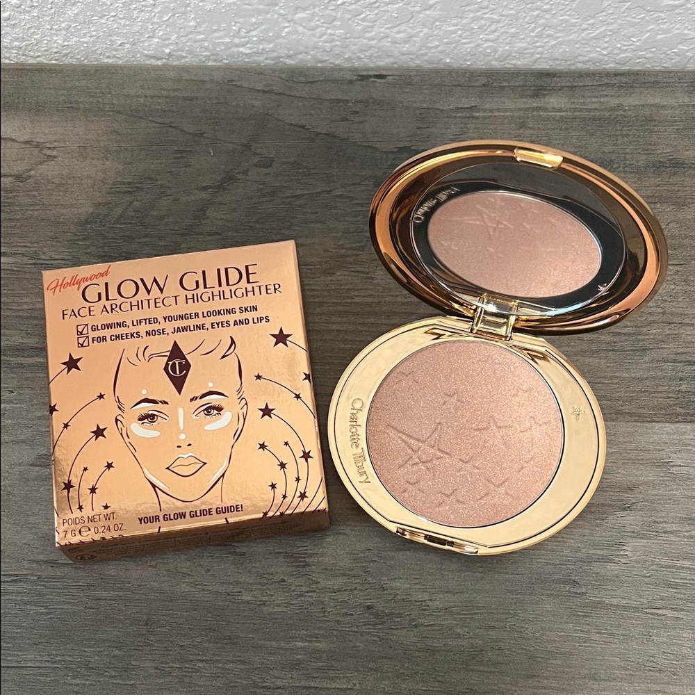 Charlotte Tilbury Glow Glide Face Architect Highlighter Pillow Talk